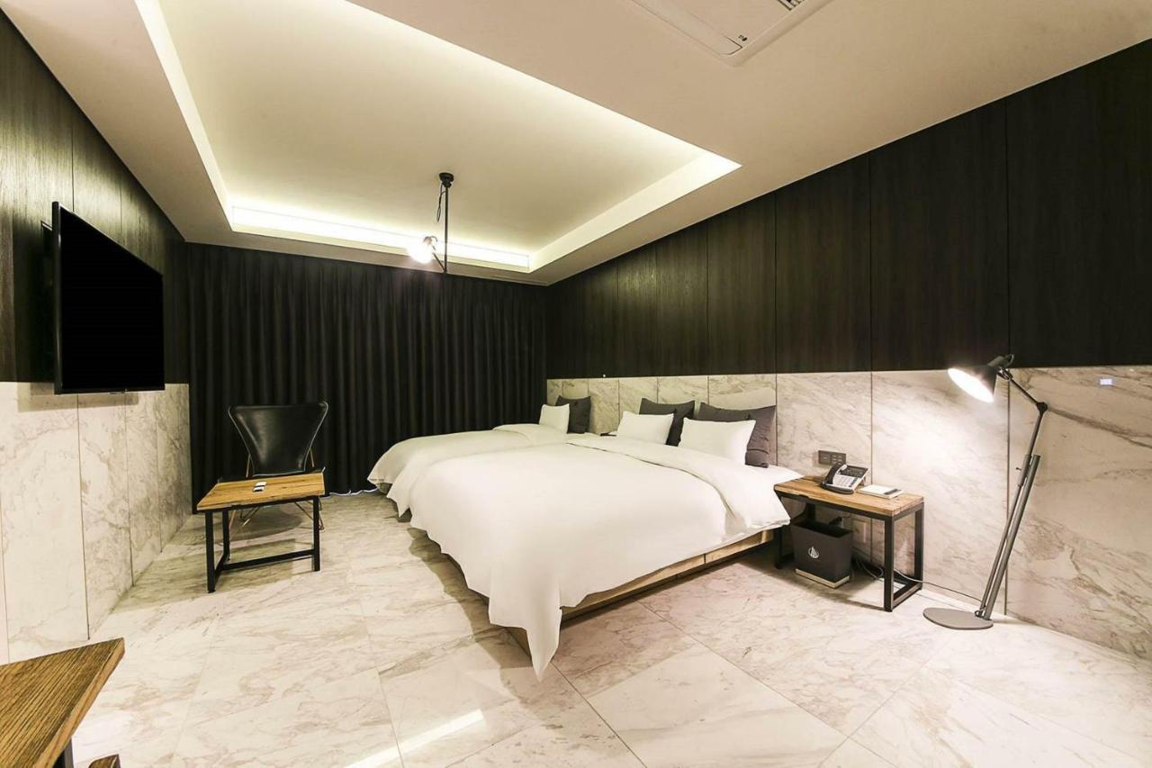 Yeoubi Hotel Ilsan Ni Exterior foto