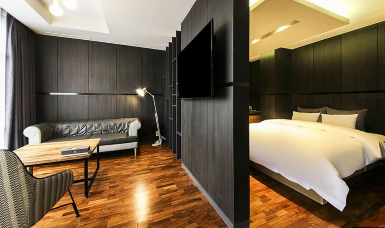 Yeoubi Hotel Ilsan Ni Exterior foto