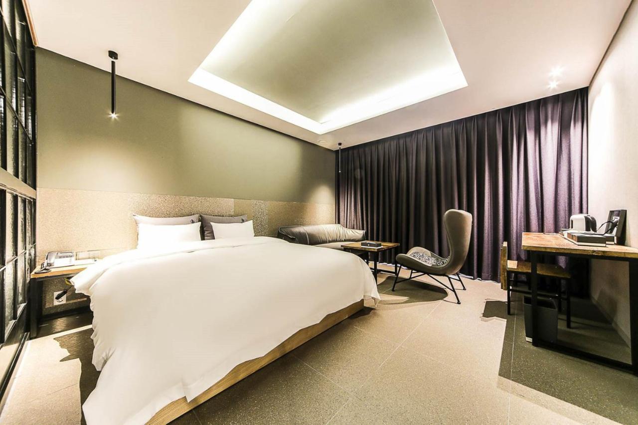 Yeoubi Hotel Ilsan Ni Exterior foto